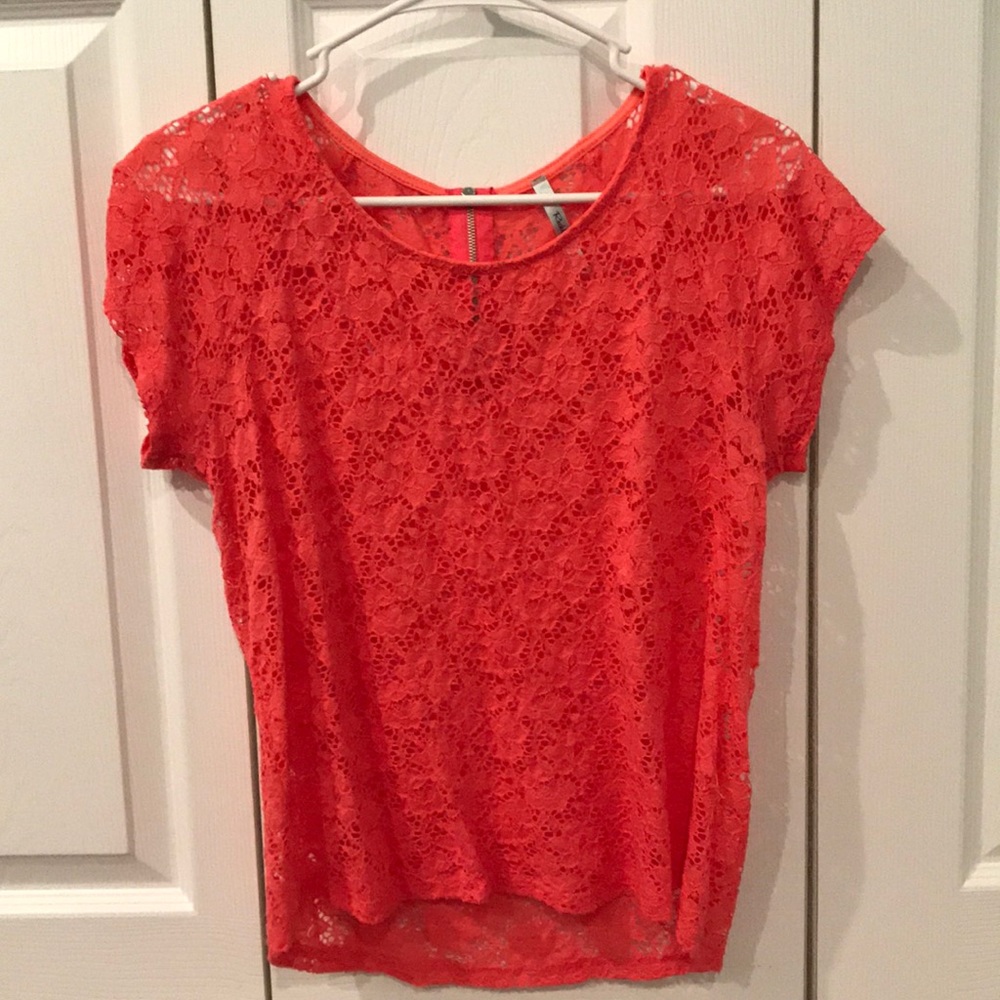 pink lace shirt 😍